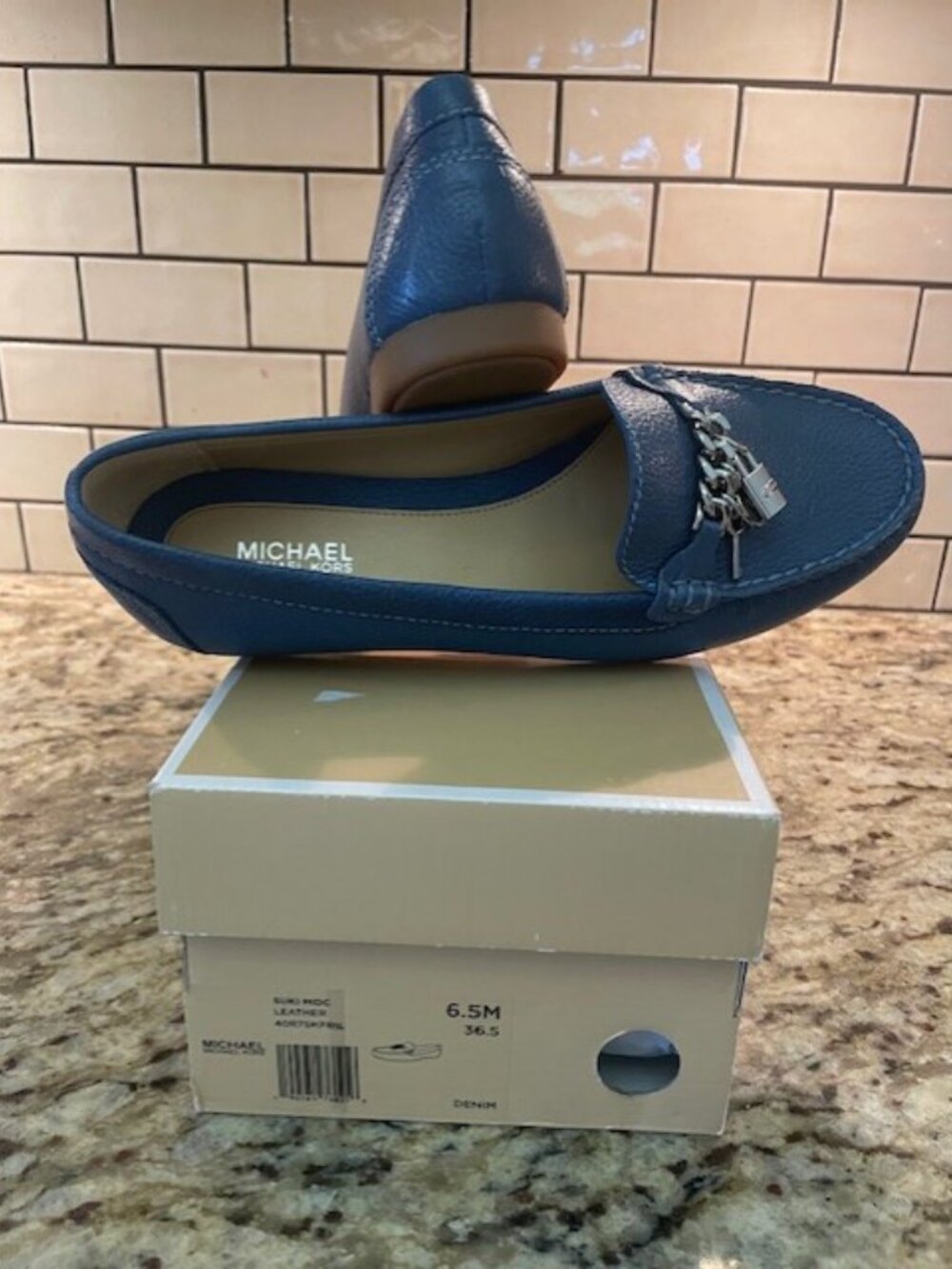Michael Kors 6.5 Suki Moc Leather Loafer - Picture 3 of 4